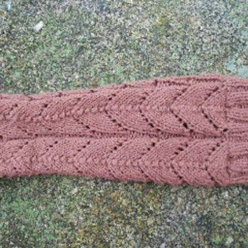 Horseshoe Lace Socks with 3 needles