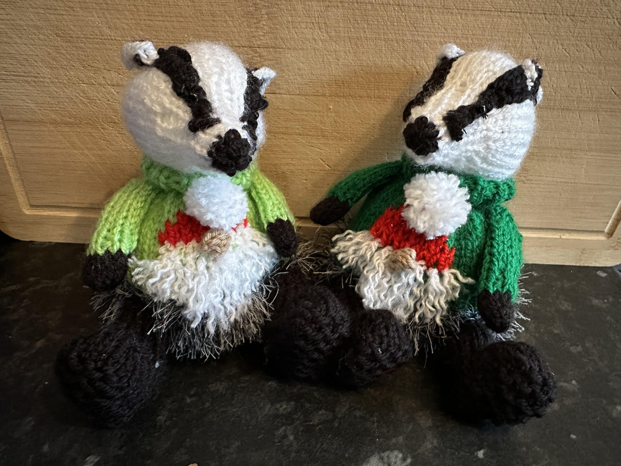 BADGER WEARING GNOME CHRISTMAS JUMPER - TERRY’S CHOCOLATE ORANGE COVER/STUFFED ORNAMENT KNITTING PATTERN