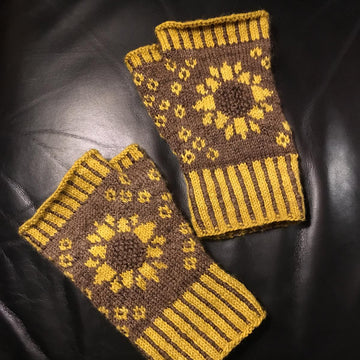 Helianthus Mitts