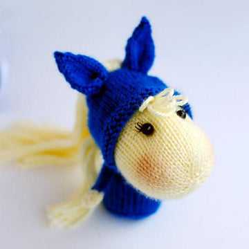 Blue Horse. Tanoshi Series Doll