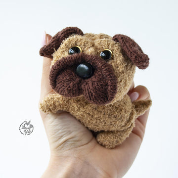 Mini Pug  knitted flat