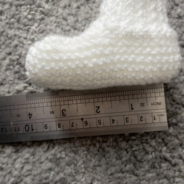 Knit Flat Baby Booties Pattern – 4 Sizes