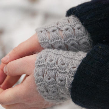Delicatus Wrist Warmers