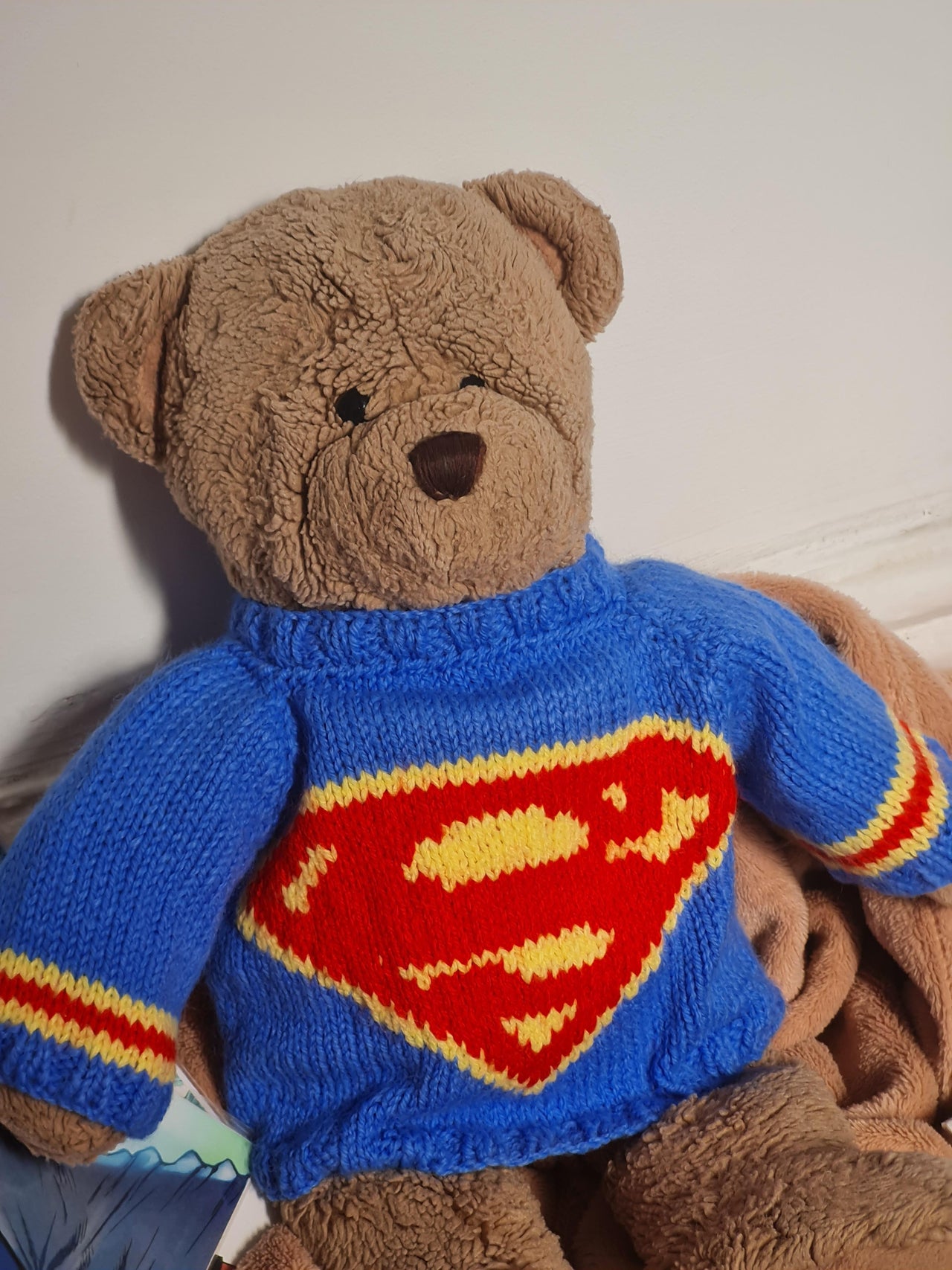 Superman Crest Teddy Jumper knitting pattern