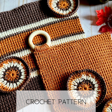 Hanging potholder and coaster set