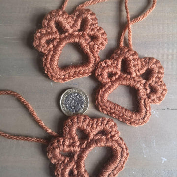 Crochet Paw Print