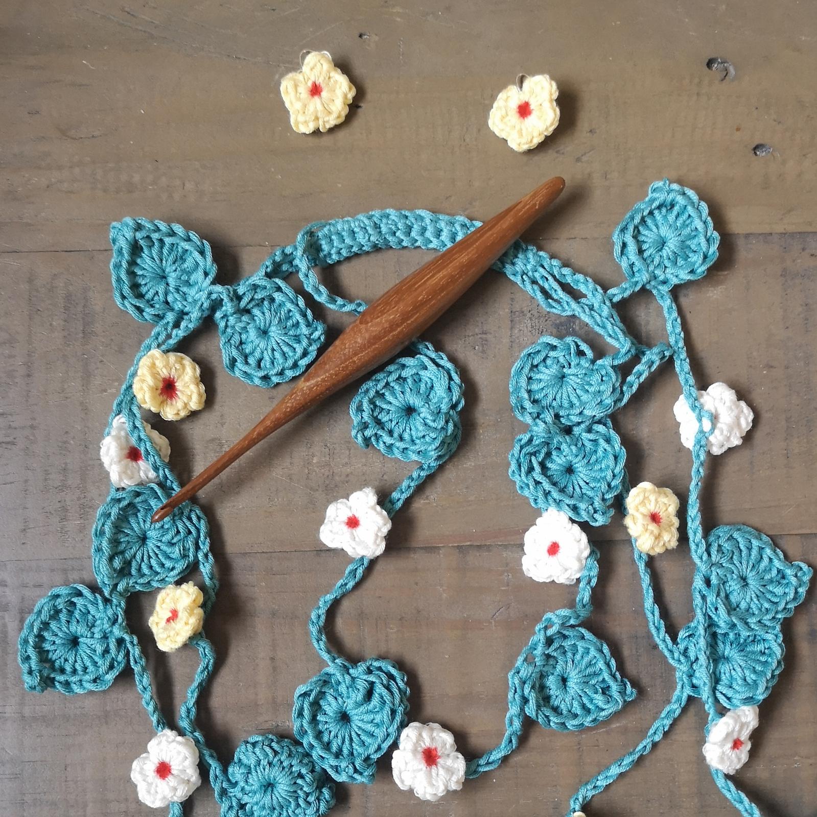 Flower necklace and earrings