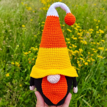 Gnome candy corn