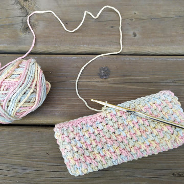 Crochet pouch - Lotus Pouch