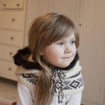 Eskimo hooded cowl