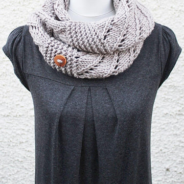 Weekender infinity scarf