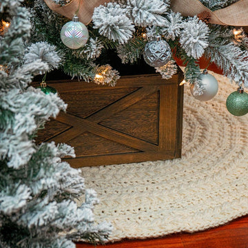 Wreath Tree Skirt