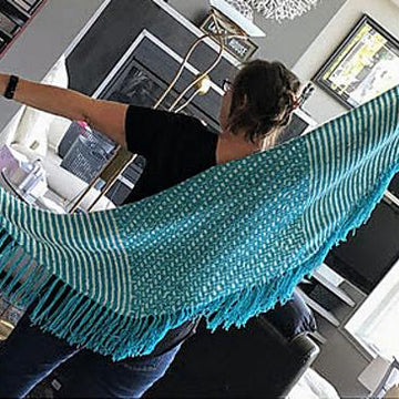 Vesavi Shawl