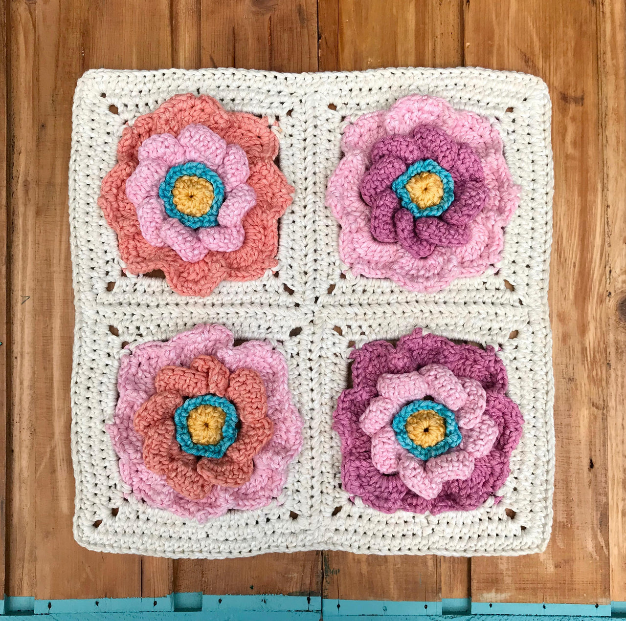 3D flower (motif)