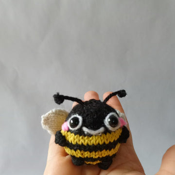 Mini Bees (Keychain)