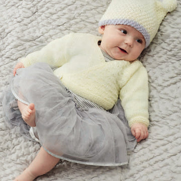 New Born Book 2 "Is it a boy, is it a girl?" by Sue Batley-Kyle
