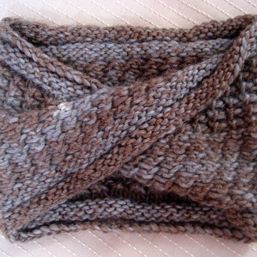 Twist & Turn-The Cowl