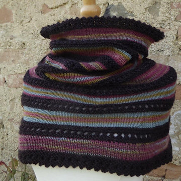 Dorotea Cowl