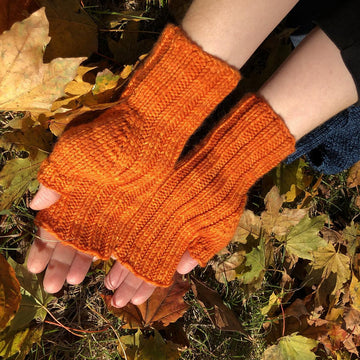 Yseulte Fingerless Mitts