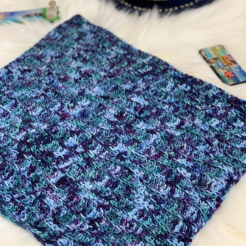 Holiday Memories Cowl