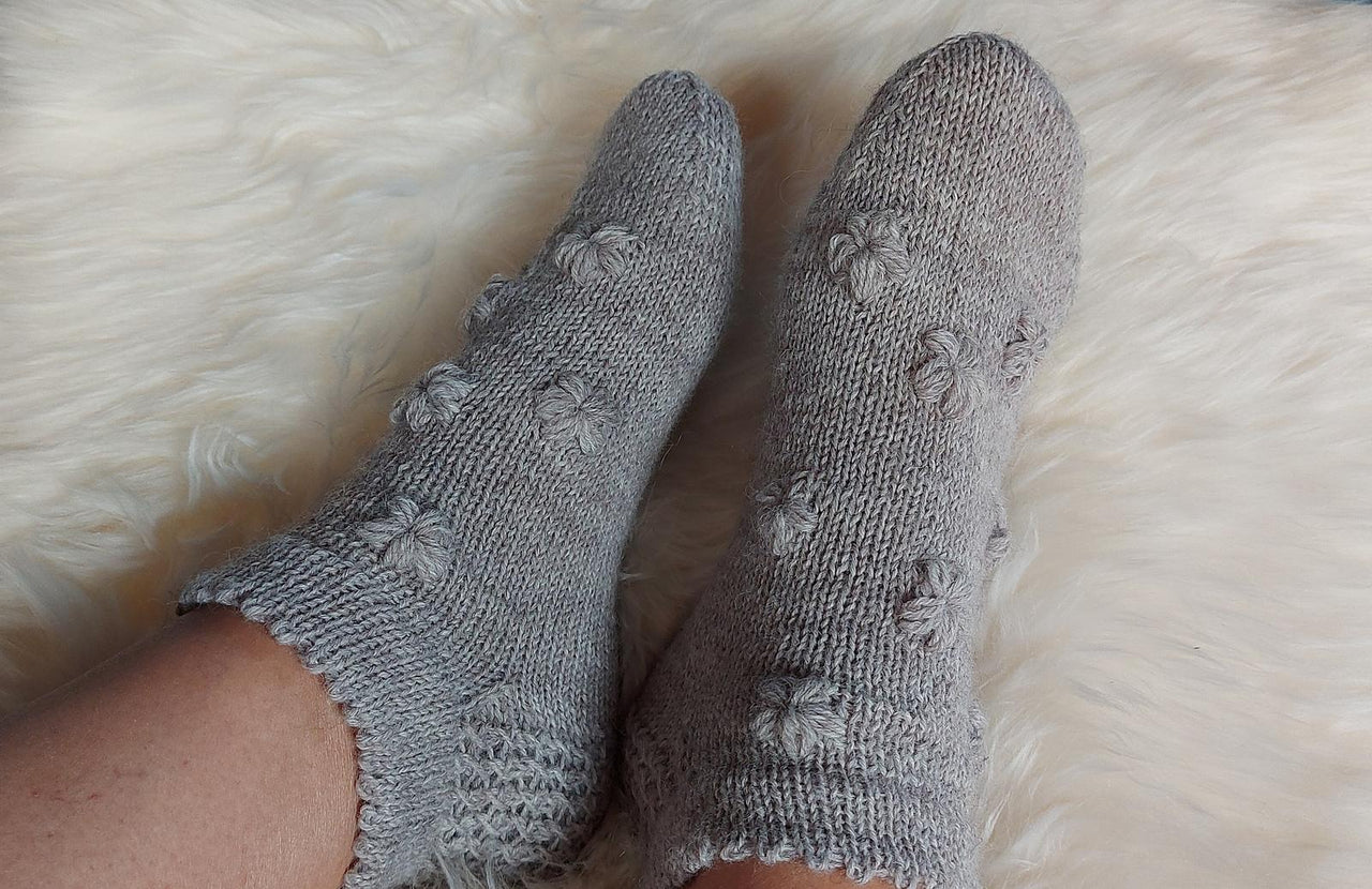 Grey Flower Knit Socks
