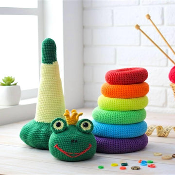 Stacking rings Rainbow Frog