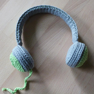 Ear phones