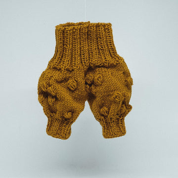 Doll pants with bobbles