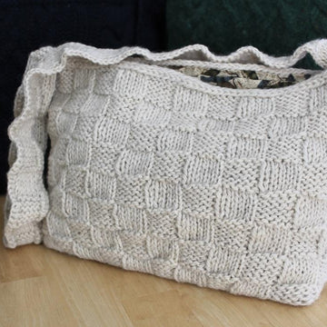 Fishernet Cable Shoulder Bag