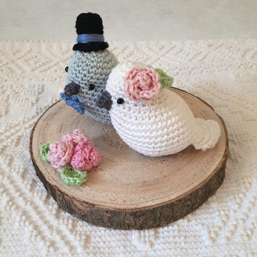 Bride and groom birds