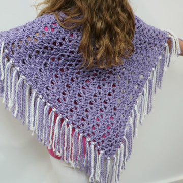 Bulky & Quick Lace Fringe Poncho