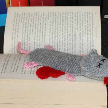 Squashed Rat Knitted Bookmark