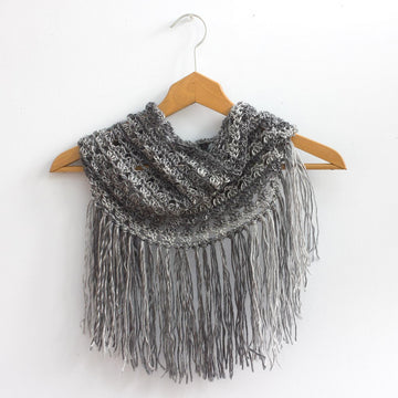 Easy Fringed Cowl