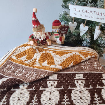 HoHoHo Blanket & Table Settings