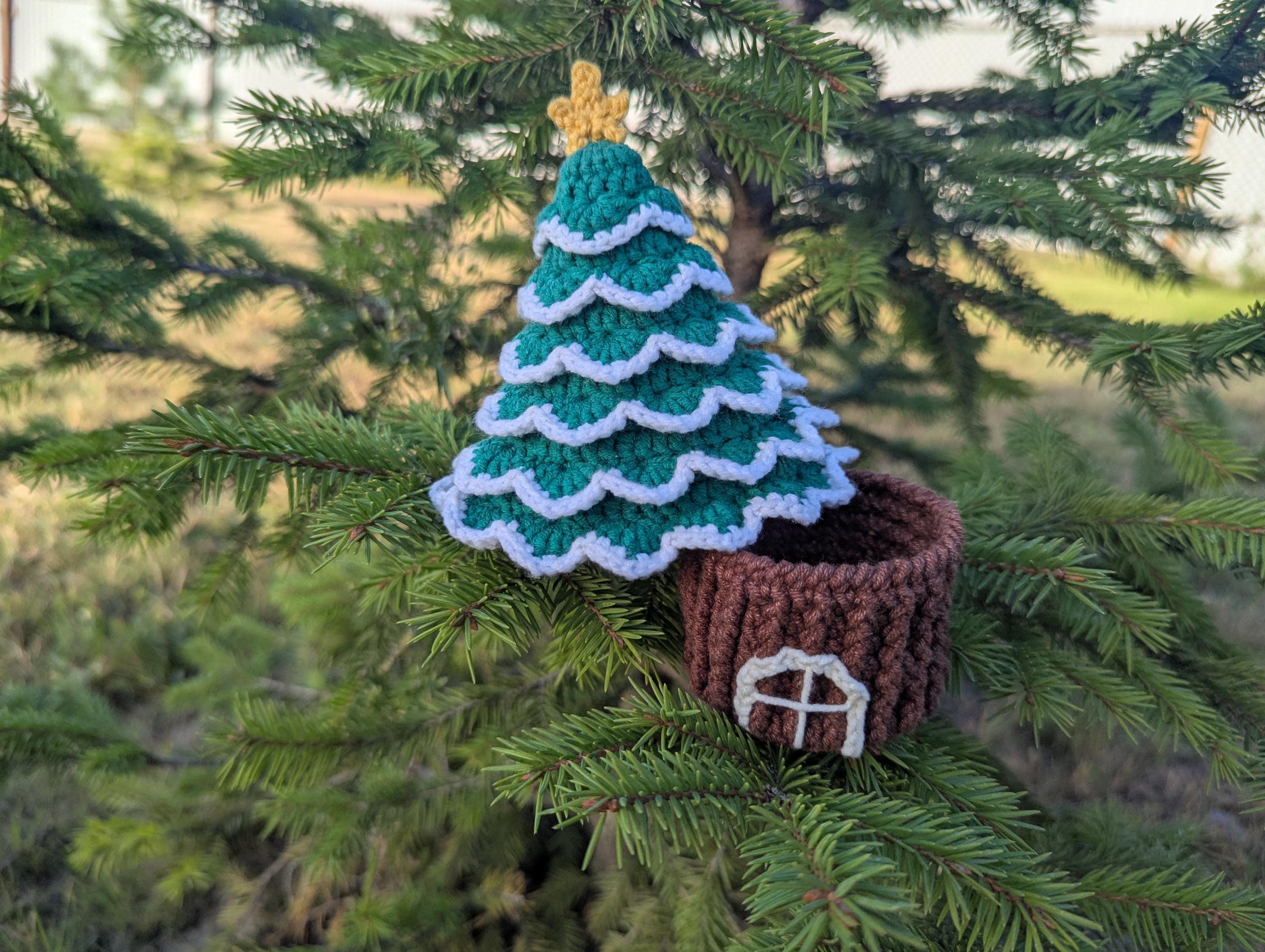 Christmas Tree House English_US