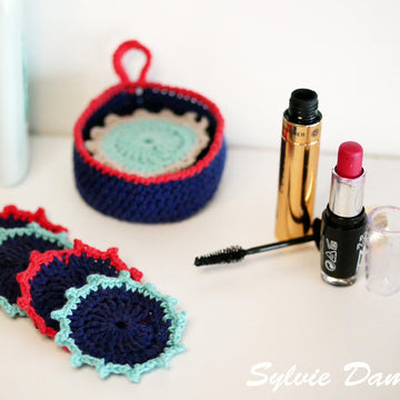 Reusable makeup pads