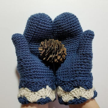 Wavy Shells Mittens