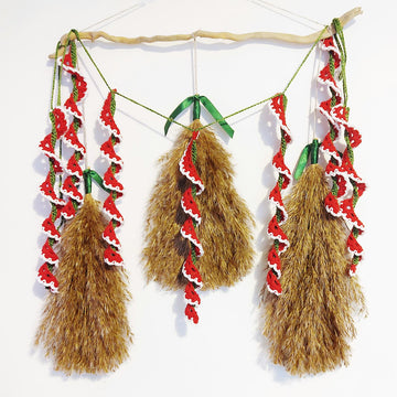 Twisted Christmas Garland