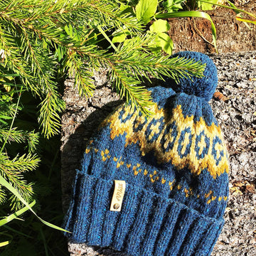Tweed hat