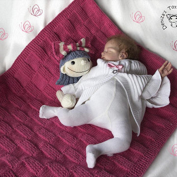 Baby Blanket with BowDoll