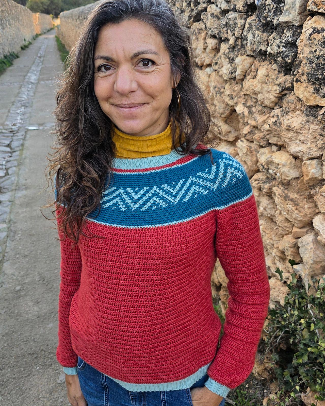 Cholita Sweater