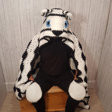 Crochet Snow Tiger Hooded Blanket