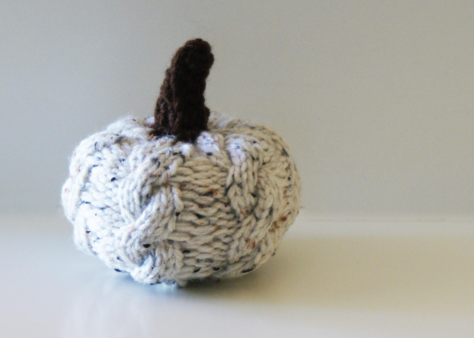 Cable Knit Pumpkins