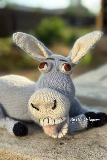 Donkey knitting pattern. Knitted donkey friend Shrek