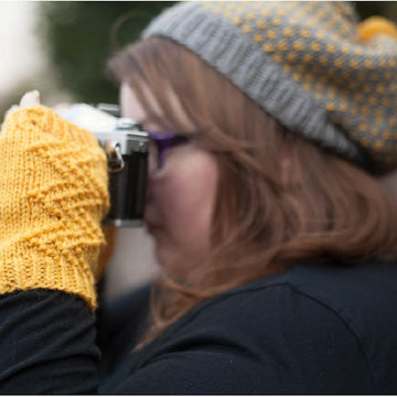 Zig Zag Mitts