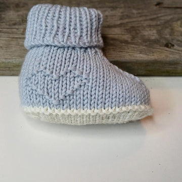 Tiny Heart Booties for babies