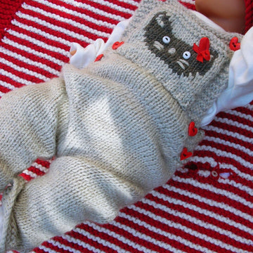 Baby’s Knitted Dungaree with motif pocket (dog or cat) 0-3 years