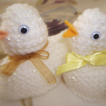 EASTER CHICK CHOCOLATE EGG COVER KNITTING PATTERN