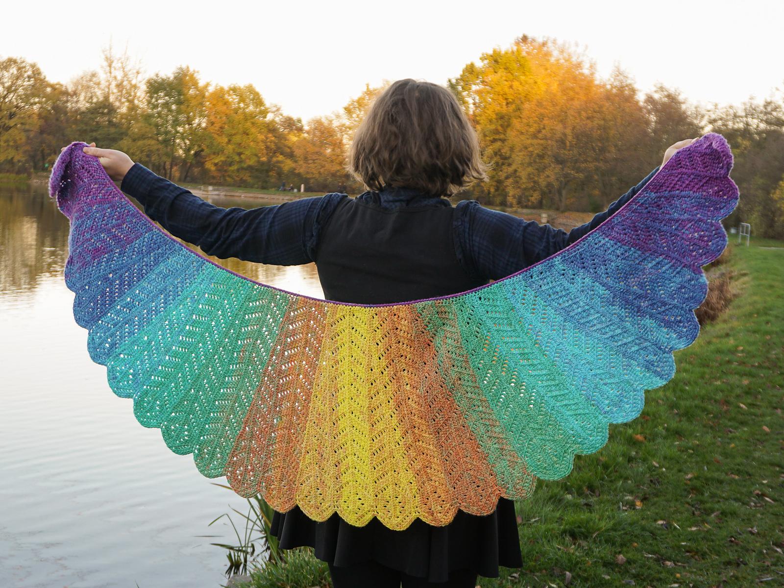 Macaw wings shawl
