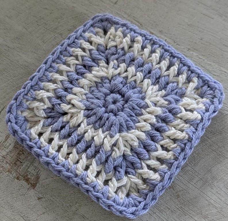 Solid granny square